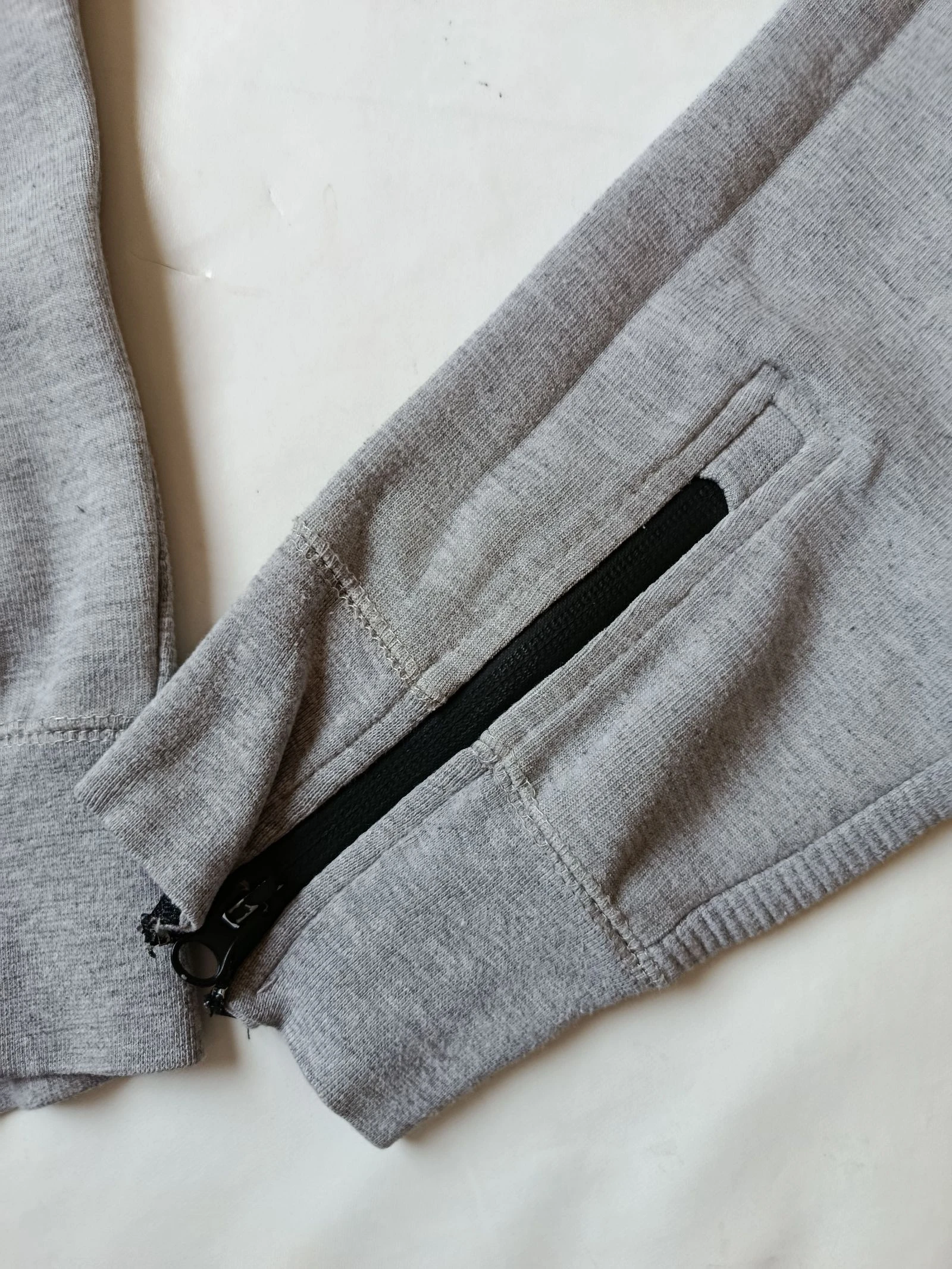 Pantalón chándal gris Pull and bear  – photo 4